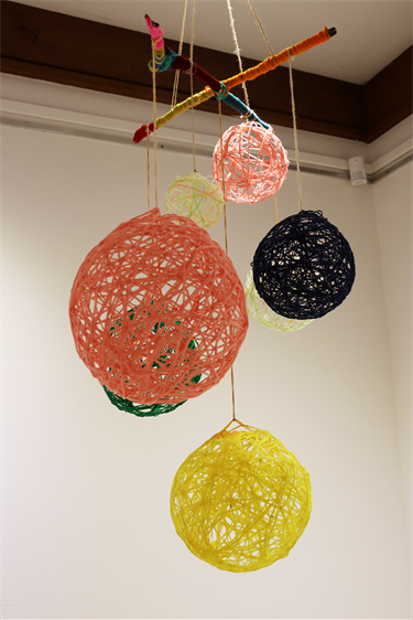 Kate CARTER, Madeline FROST, Rebecca HITCHINS and Maycie-Lee REEVES THE WOOL PENDANT   Wool and glue